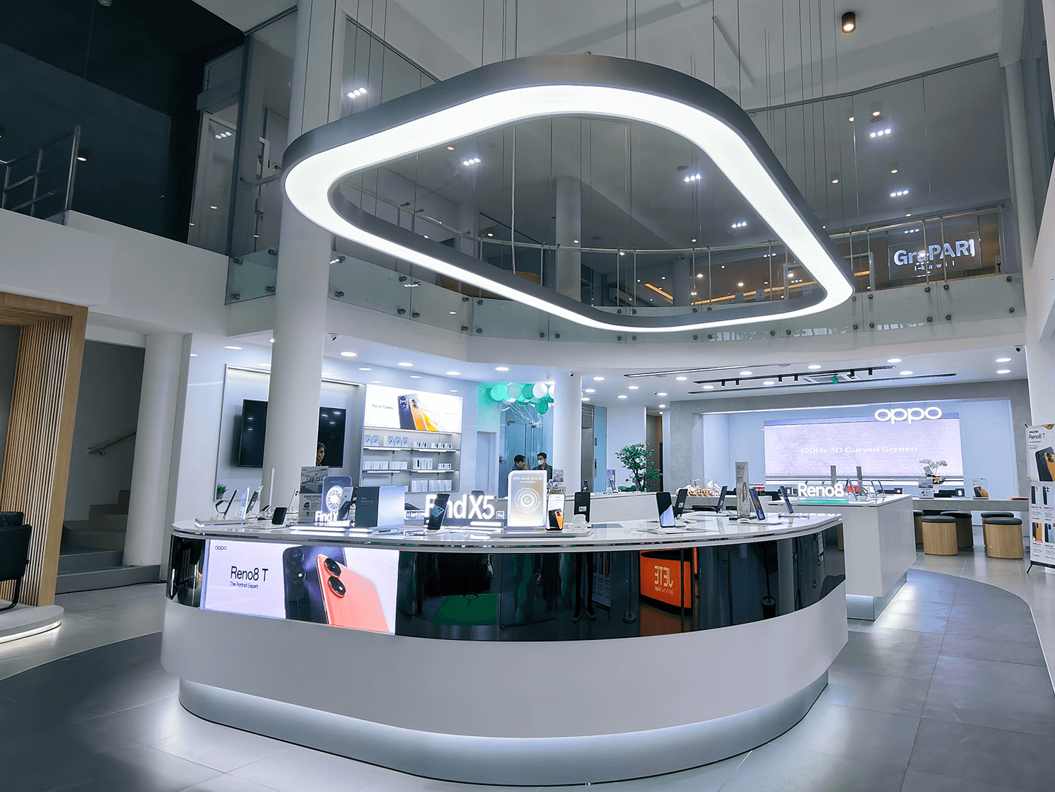 OPPO hadirkan eXperience Store Terbesar di Kota Malang