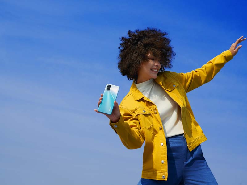 OPPO А72 с четырехмодульной камерой и мощной батареей ёмкостью 5000 мА*ч представлен в России