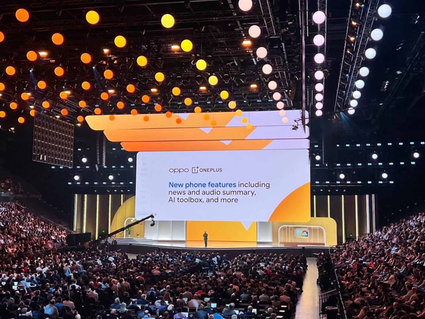 OPPO представила AI-інновації на конференції Google Cloud Next '24