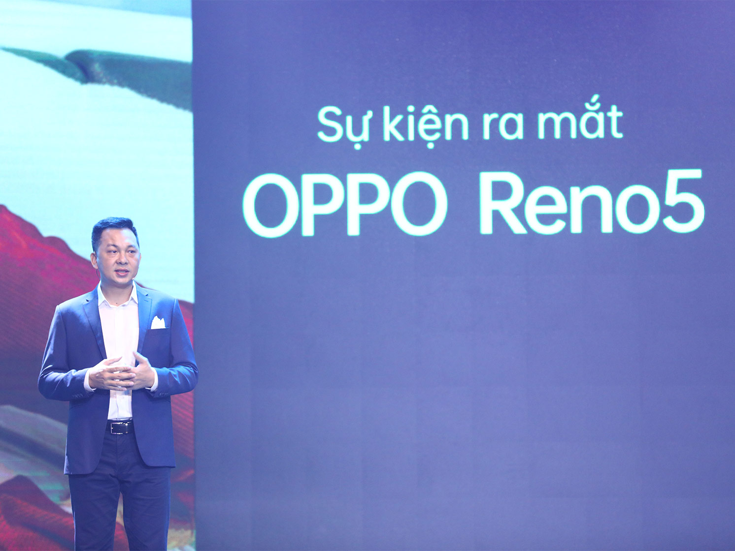 OPPO Reno5 là smartphone bán chạy nhất Việt Nam tháng 1/2021